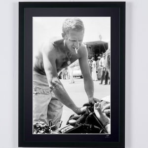  Steve McQueen - Riverside Race Track, California (1963) - Cadre Photo- Starck Gallery