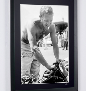  Steve McQueen - Riverside Race Track, California (1963) - Photo Frame - Starck Gallery