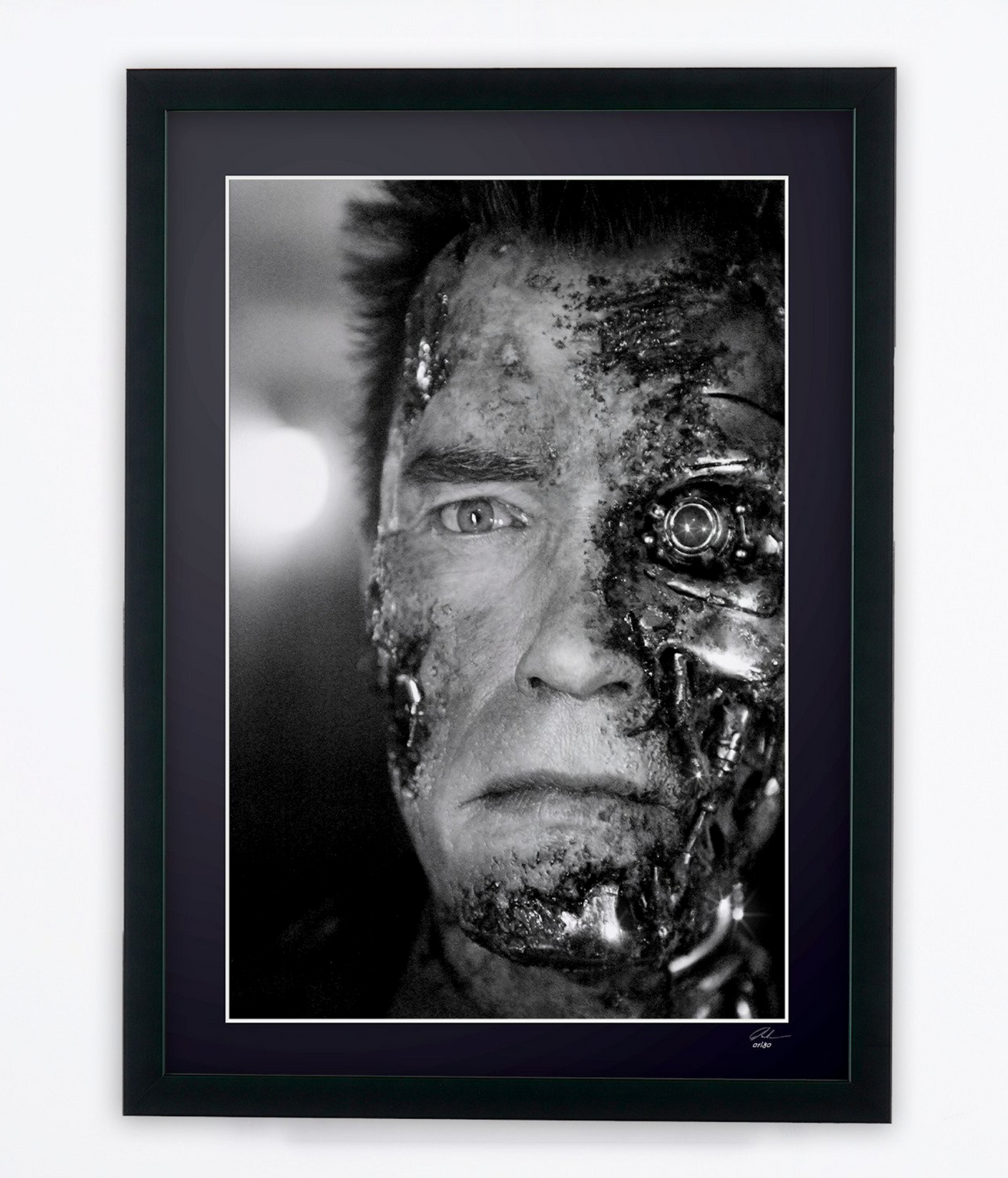 Kunstfoto van Arnold Schwarzenegger in Terminator, met de hand ingelijst — gelimiteerde oplage van 30 genummerde exemplaren.
