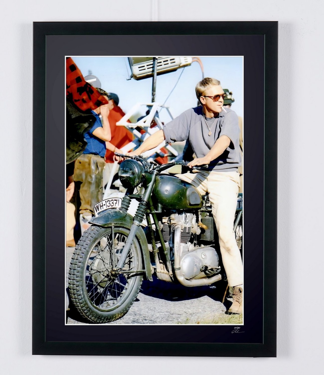 Photographie d’art de Steve McQueen dans The Great Escape, encadrée à la main — édition limitée de 30 exemplaires numérotés.