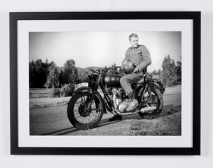 The Great Escape 1983 -9 Steve McQueen on set, on Triumph TR6