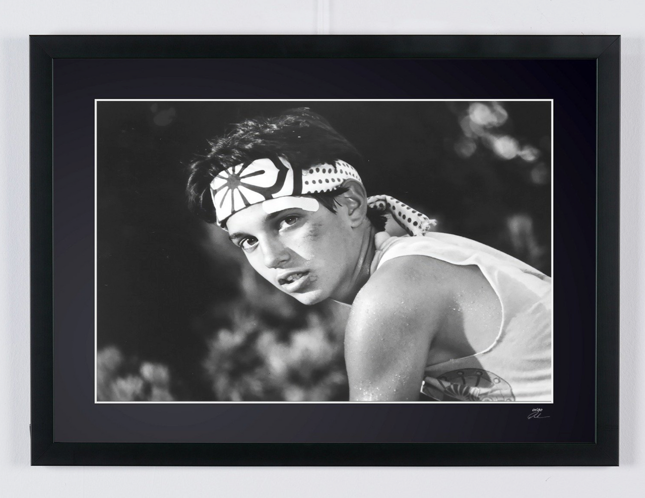 Photographie d’art de Ralph Macchio dans The Karate Kid, encadrée à la main — édition limitée de 30 exemplaires numérotés.