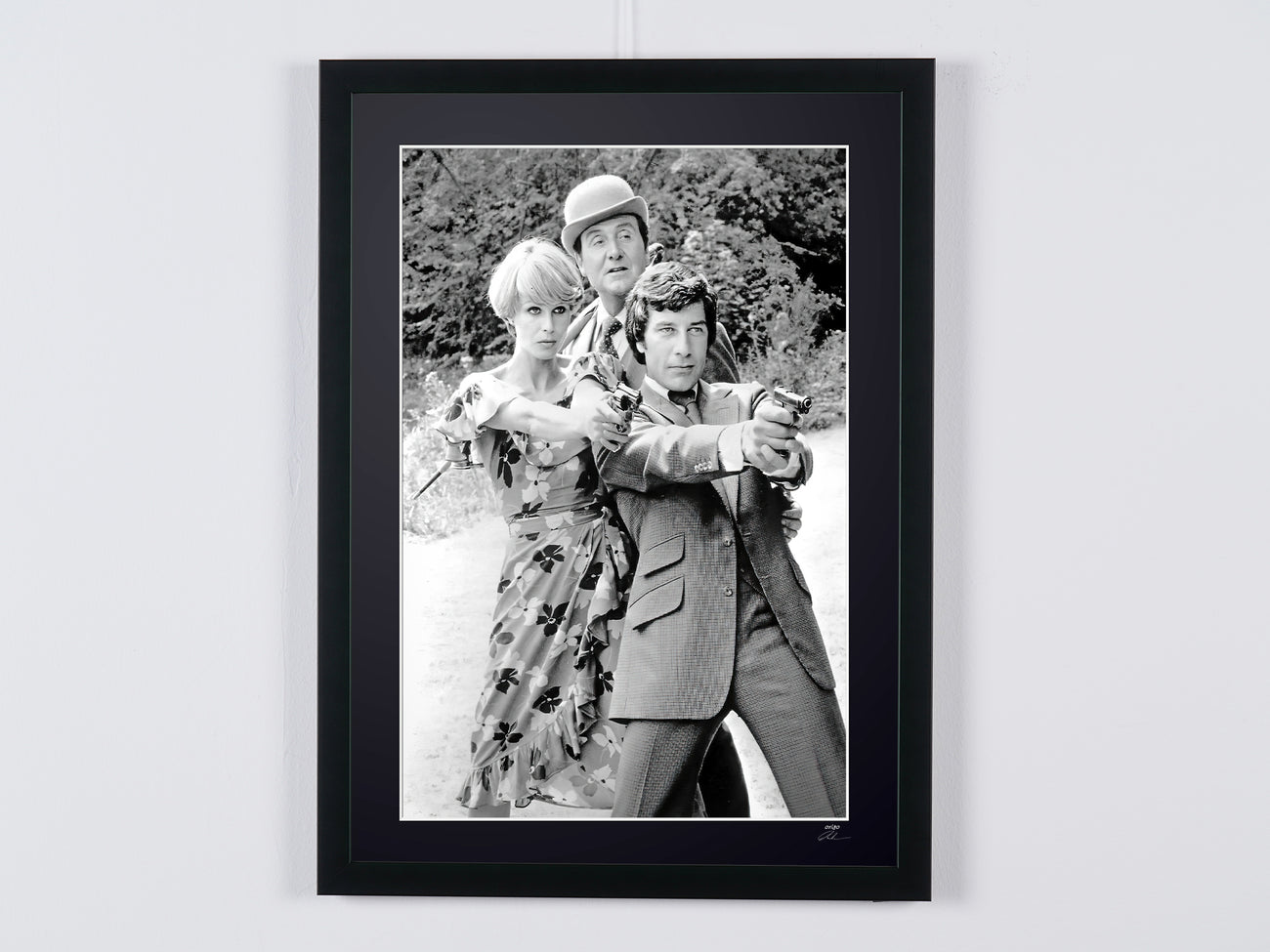 The New Avengers - Classic TV - Joanna Lumley, Gareth Hunt and Patrick Macnee