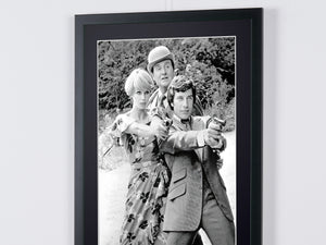 The New Avengers - Classic TV - Joanna Lumley, Gareth Hunt and Patrick Macnee (8)