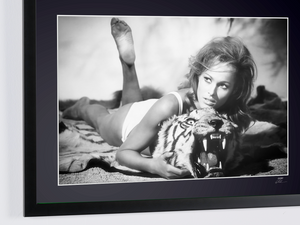  Ursula Andress - James bond Dr. No (1962) 