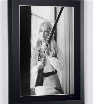  Viva Maria 1965 - Brigitte Bardot Holding Gun 