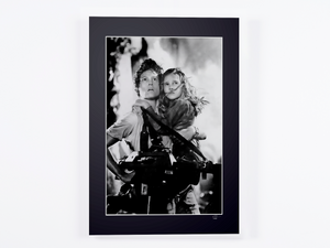 Aliens (1986) - Sigourney Weaver (Ripley) carrying Carrie Henn (Newt) — framed cinema photograph, Fine Art print