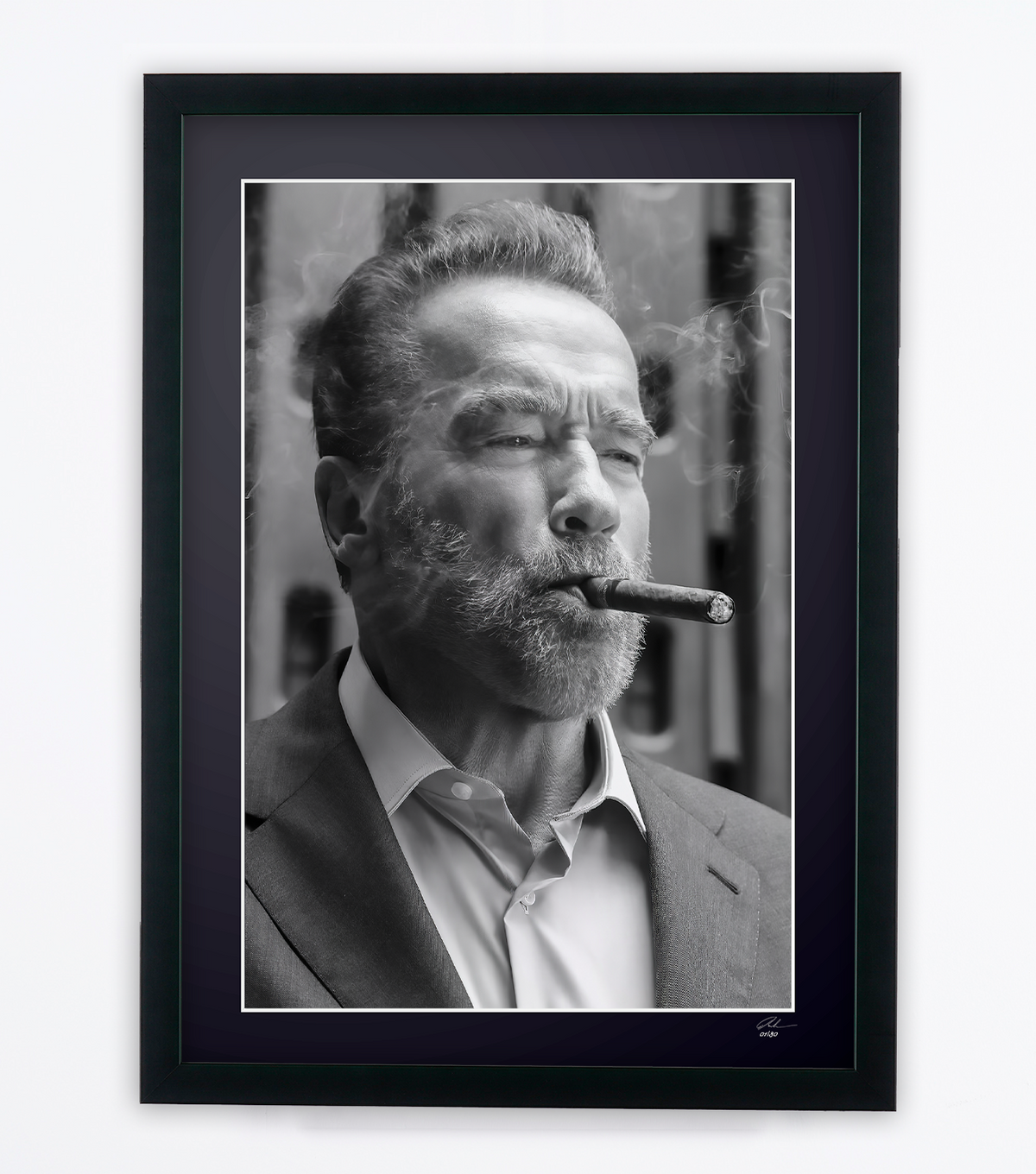 Photographie d’art de Arnold Schwarzenegger dans Arnold Schwarzenegger — portrait iconique, encadrée à la main — édition limitée de 30 exemplaires numérotés.
