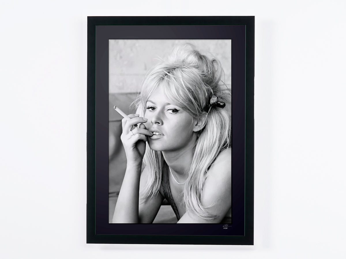 Brigitte Bardot Un asunto muy privado — fotografía de cine enmarcada, impresión Fine Art