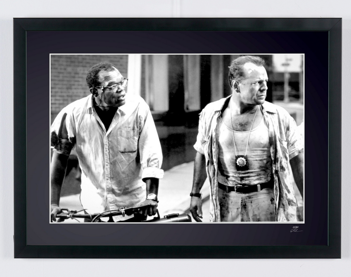 Fine art photograph of Bruce Willis in Une journée en enfer, hand-framed — limited edition of 30 numbered prints.