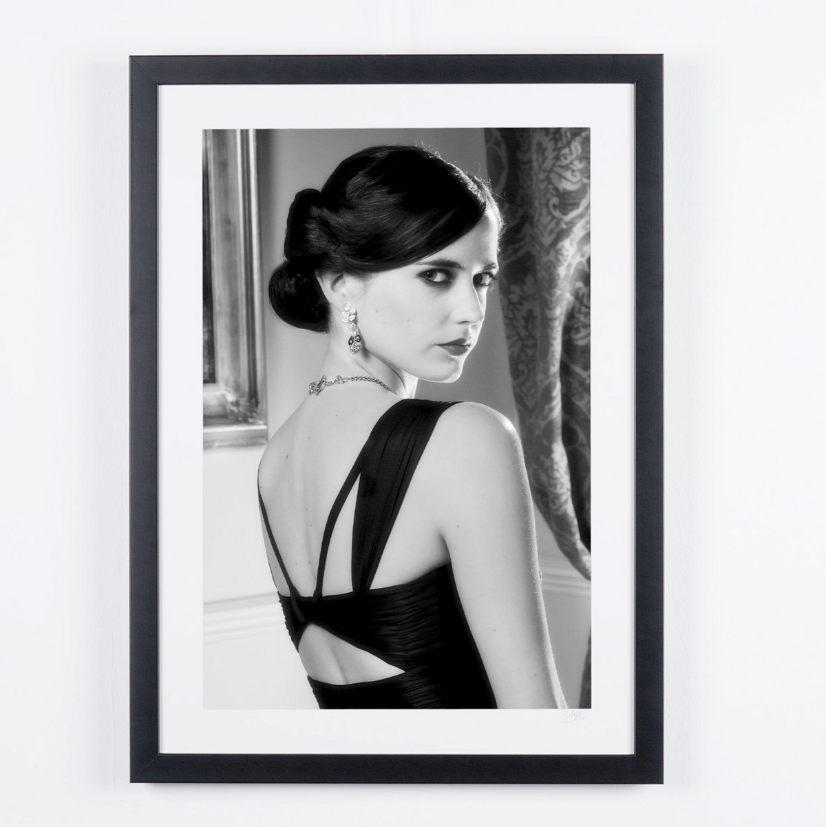 eva green casino royale black dress (2006) — — Vesper Lynd General topics collar:Spread Dress Color Guide: Best Color:Neon Orange