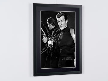 Roger Moore (4)