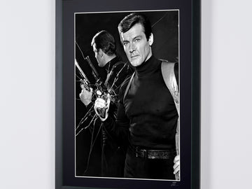Roger Moore (7)