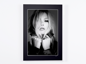 KATE MOSS - Portrait — framed cinema photograph, Fine Art print