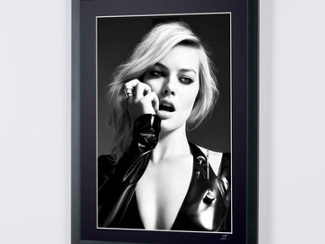 Margot Robbie (8)