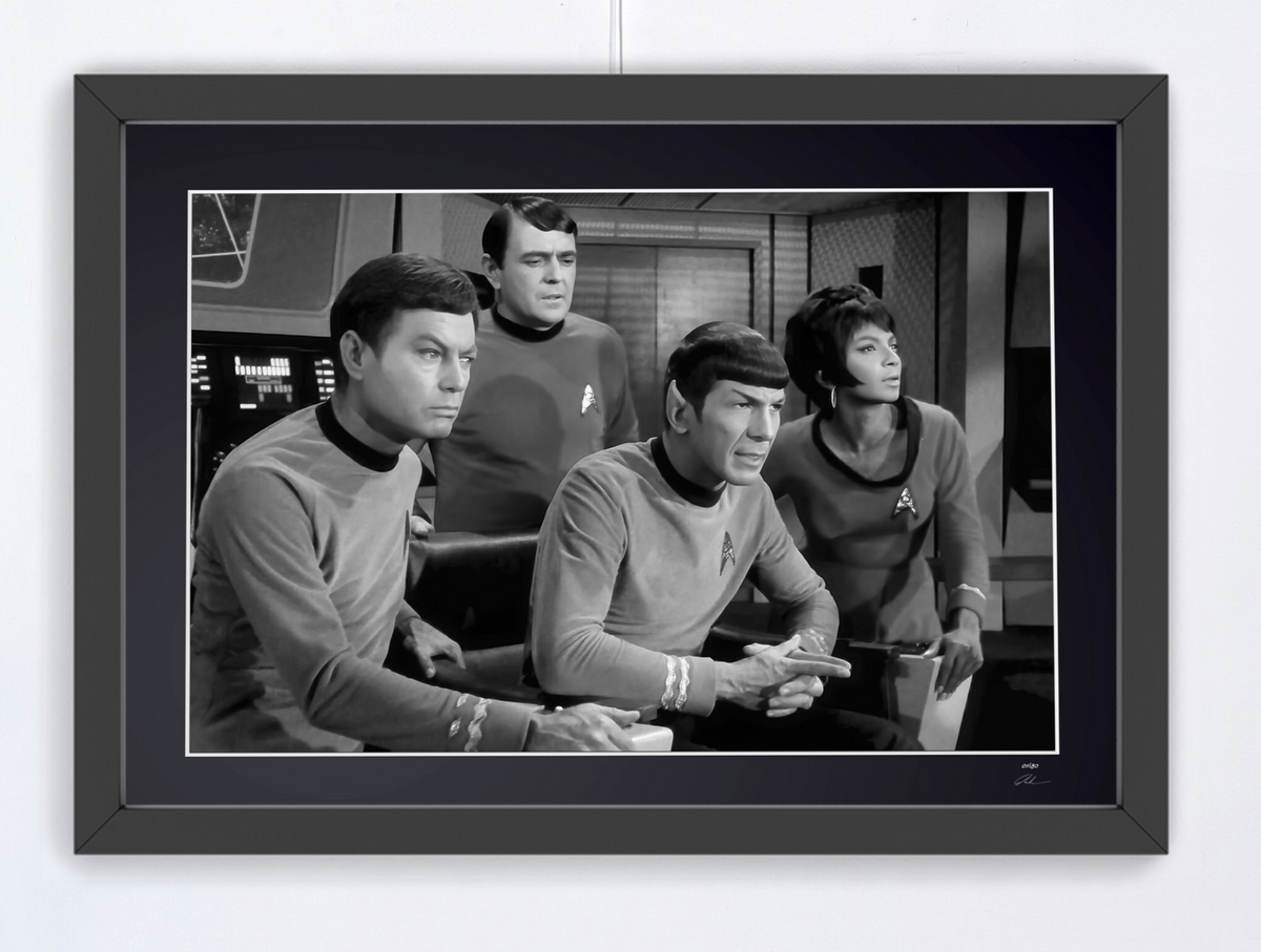 Photographie d’art de Leonard Nimoy dans Star Trek, encadrée à la main — édition limitée de 30 exemplaires numérotés.