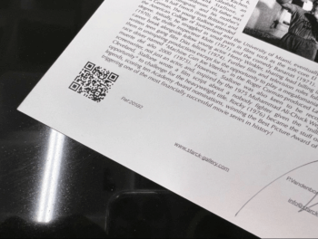 photographie de Sophia Loren Arabesque 1966 cadre bois massif vue détaillée